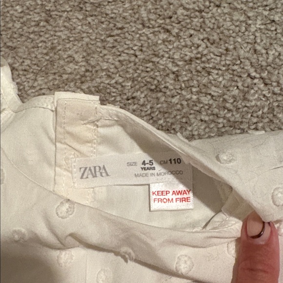 4T Zara Cream Textured Blouse - Picture 2 of 4